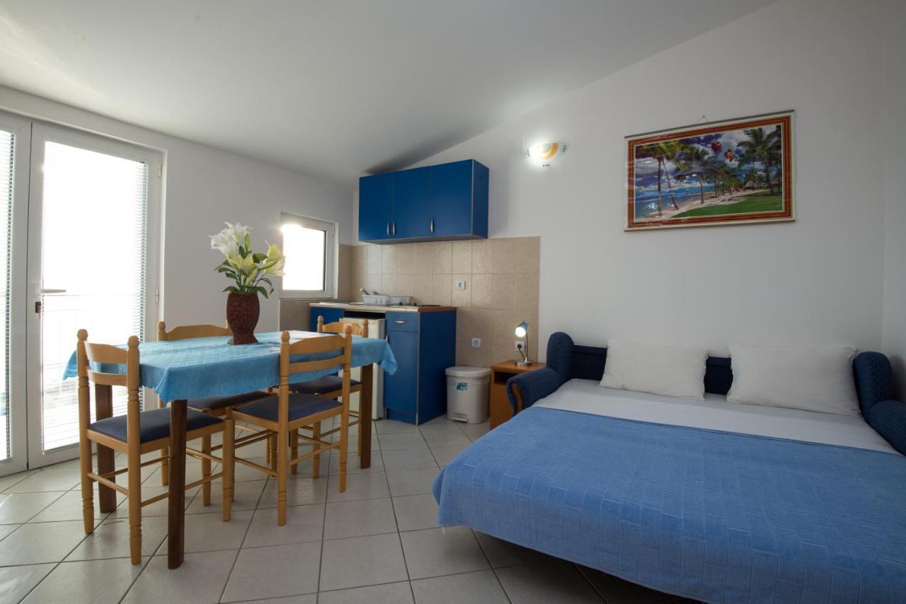 Apartments Dragisic Ilha Ilha Sveti Stefan Quarto foto