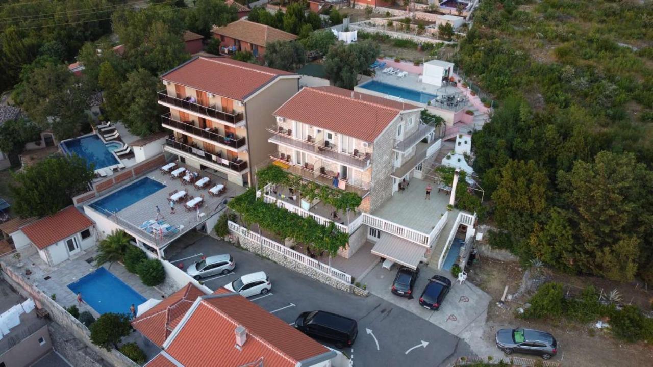 Apartments Dragisic Ilha Ilha Sveti Stefan Exterior foto