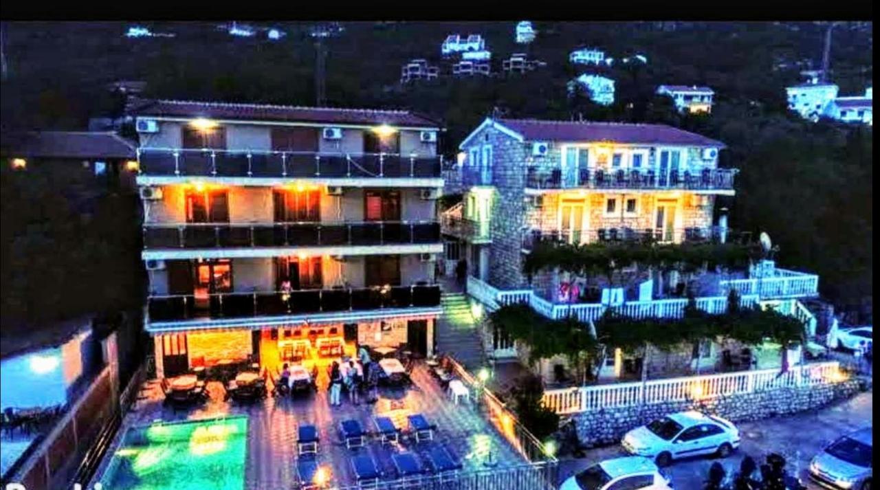 Apartments Dragisic Ilha Ilha Sveti Stefan Exterior foto