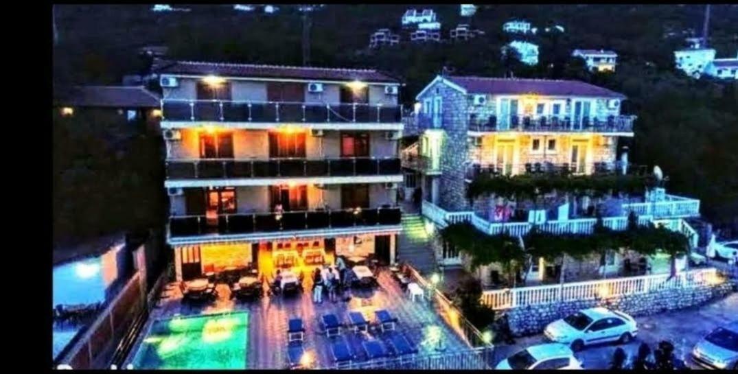 Apartments Dragisic Ilha Ilha Sveti Stefan Exterior foto