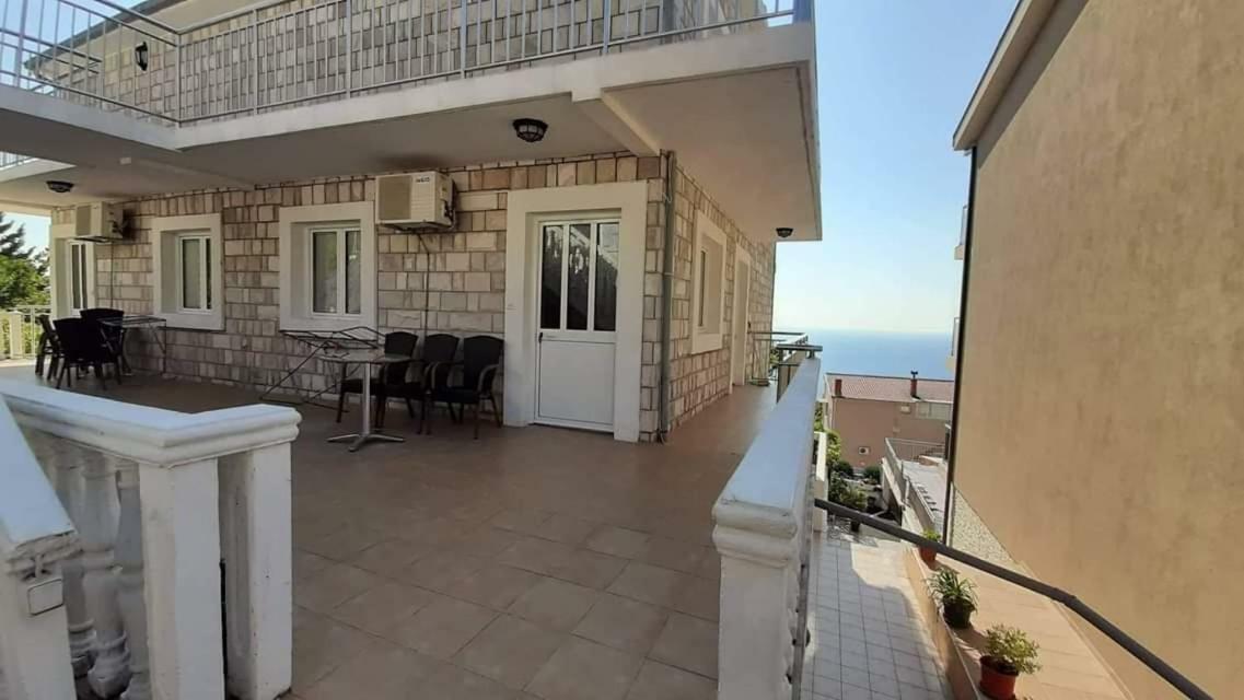 Apartments Dragisic Ilha Ilha Sveti Stefan Exterior foto